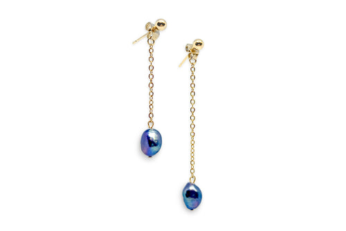 freshwater pearl asymmetric chain earrings